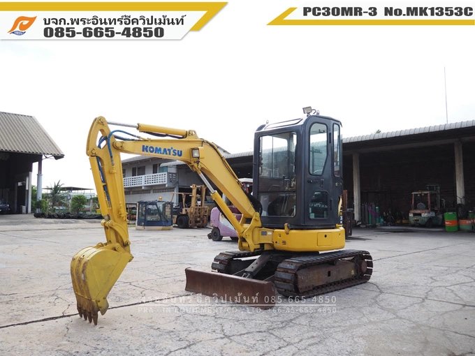 รถขุดเล็ก PC30MR-3